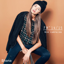 ShanaShops. Photograph project by Sara Espinal Gonzalez - 09.27.2014