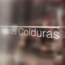 Tebas Coiduras. Een project van  Br, ing en identiteit, Grafisch ontwerp y Productontwerp van Tipo Servicios Editoriales - 06.10.2014