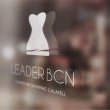 Propuesta de imagen corporativa y logotipo general para la empresa de moda femenina Leader BCN.. Un proyecto de Br e ing e Identidad de Gerard Querol Rovira - 01.06.2014