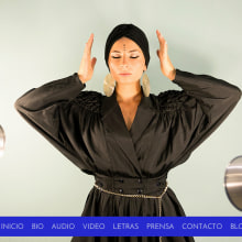 Website Oficial Nastasia Zürcher. Un progetto di Web design di Santiago Avilés - 08.12.2014