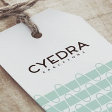 CYEDRA barcelona. Un projet de Design , Direction artistique, Br, ing et identité, Design graphique, T, pographie , et Webdesign de David Sánchez - 21.12.2014