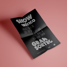 Show erótico. Un proyecto de Diseño editorial y Diseño gráfico de Camila Stavenhagen - 19.10.2013