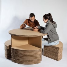 Recyclable PLV table (EASD Soria). Un proyecto de Diseño industrial, Packaging y Diseño de producto de Javier Romero - 27.03.2015