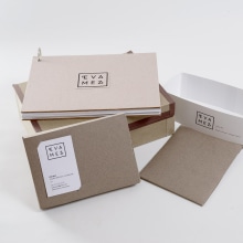 Portfolio 2014. Un proyecto de Br, ing e Identidad, Diseño gráfico y Packaging de Eva Mez - 06.04.2015