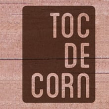 Toc de Corn. Graphic Design project by Manu Soler - 06.17.2014