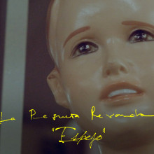 Videoclip: "Espejo" de La Pequeña Revancha. Un proyecto de Dirección de arte, Escenografía, Cine y Vídeo de Claudia Lizardo Araujo - 17.03.2015