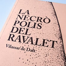 La Necrópolis del Ravalet. Design, Editorial Design, and Graphic Design project by Margarida Muñoz Pons - 03.21.2015