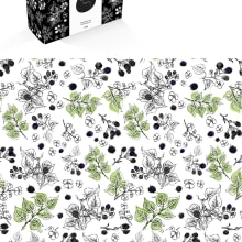 Wild Berry Soap - Packaging para jabón artesanal con motivos en tinta china y acuarela. Br, ing, Identit, Graphic Design, and Packaging project by María R. Santos - 05.21.2015