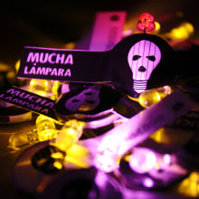 Mucha Lampara. Custom.. Een project van  Br, ing en identiteit, Craft, Interactief ontwerp, Interieurontwerp y Lichtontwerp van Camila Bernal - 21.04.2015