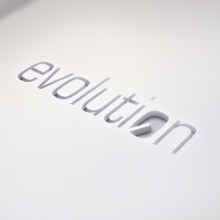 Evolution - Logo Design. Un proyecto de Br e ing e Identidad de scarlett gómez - 03.06.2015