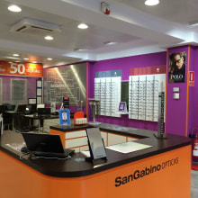 Retail Opticas San Gabino. Un proyecto de Diseño, 3D y Arquitectura interior de Carmen San Gabino - 27.06.2015