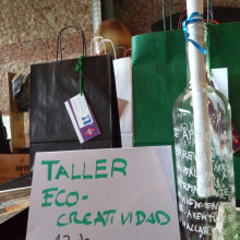 Taller de Eco-Creatividad en Zinc Shower 2015. Art Direction, Br, ing, Identit, Arts, Crafts, Events, Information Design, Marketing, Packaging, Product Design, Screen Printing, Writing, Cop, and writing project by ANA MARTÍN MAGAÑA - 05.08.2015