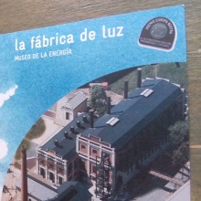 Flyer para La Fábrica de Luz. Museo de la Energía. Br, ing e Identidade, e Design gráfico projeto de Carmela Sanchez Nadal - 19.03.2015