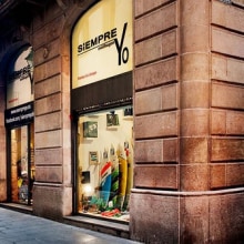 SiempreYO Barcelona. Fotografia projeto de Grilled Cheese Studio - 14.03.2015