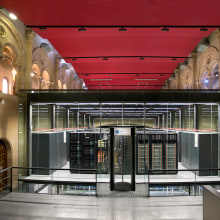 INTERIORS PHOTOGRAPHY:  MareNostrum (BCN). The most powerful supercomputer in Spain.. Un proyecto de Fotografía de Karolina Moon - 03.08.2015