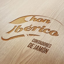 Logotipo y desarrollo de imagen de "Chon Ibérico". Un proyecto de Diseño gráfico, Marketing y Diseño de producto de JOSÉ MANUEL PASTRANA MARTÍNEZ - 07.09.2005