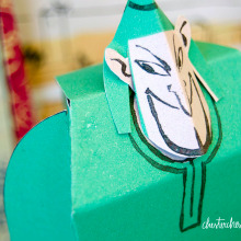 El traje nuevo del Emperador_paper toys. Traditional illustration, 3D, Arts, Crafts, Packaging, To, and Design project by Cristina Moreda - 10.07.2015