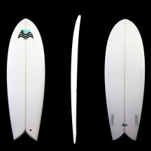 MOLAS surfboards. Br, ing & Identit project by Andrés Payá - 07.15.2015