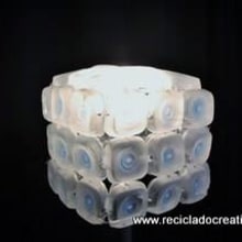Lámpara con 45 botellas de plástico pequeñas - Reciclado, reciclaje, upcycling. Artesanato projeto de Rosa Montesa Reciclado Creativo - 06.11.2015