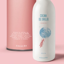 ENSUEÑO - Bebidas Espirituosas. Design, Br, ing, Identit, Graphic Design, Packaging, and Collage project by Ana San José Rodríguez - 12.09.2015
