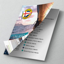 Anuario Club de Mar Almería. Design editorial, e Design gráfico projeto de Javier Delgado Dueñas - 13.12.2014