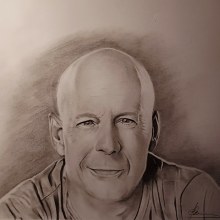 Dibujo a lápiz. Bruce Willis. Design, Traditional illustration, Fine Arts, Graphic Design, and Painting project by Miguel Angel Lallana Figueroa - 02.14.2016