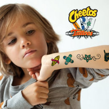 Cheetos Tattoos. Een project van  Art direction, Grafisch ontwerp y Packaging van Gemma Contreras - 12.03.2016