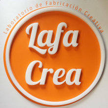 Identidad corporativa Lafa Crea ( Y aplicaciones de la misma). Br, ing & Identit project by Ana Margarita Martinez Roa - 10.31.2011