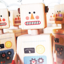 Wooden Robot. Un proyecto de Diseño, Ilustración tradicional, Diseño de producto y Diseño de juguetes de Àngel Soriano - 11.04.2016