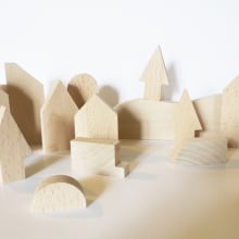 Wooden City Blocks. Un proyecto de Diseño, Ilustración tradicional, Diseño de producto y Diseño de juguetes de Àngel Soriano - 11.04.2016