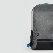 SAFEX Backpack. Design, Design de acessórios, Design gráfico, e Design de produtos projeto de Kamil Gluszek - 19.07.2015