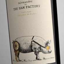 Alexander vs The Ham Factory. Design gráfico, e Packaging projeto de MABA - 10.08.2016