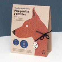 Para perritos y perrotes. Een project van Traditionele illustratie,  Art direction, Packaging y Papercraft van Heroine Studio - 14.09.2016