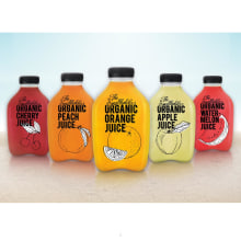THE SMALL HOLDER organic juices. Design gráfico, e Packaging projeto de Xavier Puntes Ibañez - 31.05.2011