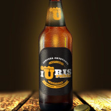 Iuris Cerveza Artesanal. Design, Design gráfico, e Packaging projeto de Maria Eugenia Leiva - 03.09.2016