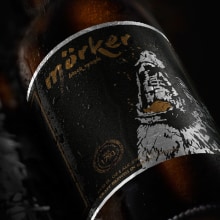 Mörker beer. Ilustração tradicional, Br, ing e Identidade, Design gráfico, e Packaging projeto de Andrea Madrid - 20.01.2016