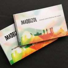 MADRIZOL.  Una solución creativa en forma de  medicamento editorial . Un progetto di Pubblicità, Design editoriale, Graphic design e Product design di Nowe Creative Formación y Diseño - 12.12.2016