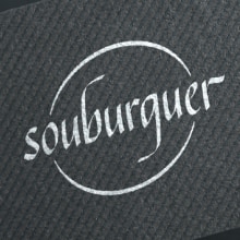 Souburguer. Art Direction, Br, ing, Identit, Graphic Design, and Calligraph project by Sauê Ferlauto - 02.01.2016