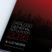 Luz Negra. Un projet de Conception éditoriale , et Design graphique de Javi Unciti-Luna - 29.02.2016