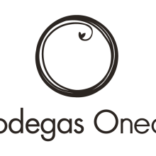 Diseño de logotipo, creatividades y etiquetas para bodega. Een project van Redactioneel ontwerp y Grafisch ontwerp van Diego Ortega - 13.03.2014