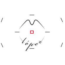 Logotipo Miriam Fotógrafa. Een project van Grafisch ontwerp van Carolina Madrigal Sabater - 28.02.2015
