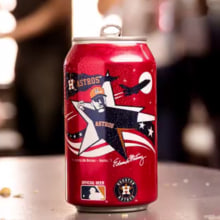 Budweiser Artist Can. Ilustração tradicional, e Packaging projeto de Eduardo Martinez - 19.05.2017