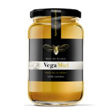 VegaMiel, miel de azahar 100% natural.. Un proyecto de Br, ing e Identidad, Diseño gráfico y Packaging de Pepe Sierras - 22.07.2017