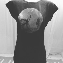 Camiseta cuadro. Un proyecto de Diseño de vestuario, Moda y Pintura de Miriam Godoy Pérez - 19.08.2017