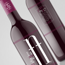 Proyecto de logotipo para marca de vino. Un proyecto de Diseño gráfico de Pietrangelo Manzo - 13.11.2012