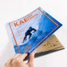· KAI SURF SCHOOL · MAGAZINE. Un proyecto de Br, ing e Identidad, Diseño editorial y Diseño gráfico de Leire Duque Tobías - 15.11.2017
