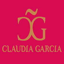PORTFOLIO Claudia García. Traditional illustration, Accessor, Design, Fashion, Graphic Design, Shoe Design, and Vector Illustration project by Claudia García - 01.30.2018