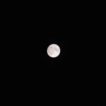 Súper luna. Un proyecto de Fotografía de Laura Sánchez - 16.11.2016