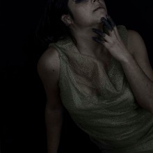 Solar Dust Gown. Fotografia, Direção de arte, Design de vestuário, Moda, Pattern Design, Design de moda, e Fotografia de moda projeto de Sofía Lasserrot - 01.09.2017