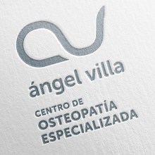 Centro de Osteopatía Especializada Ángel Villa. Br, ing e Identidade, Design gráfico, e Design de logotipo projeto de Javier Pérez Lorén - 12.11.2018